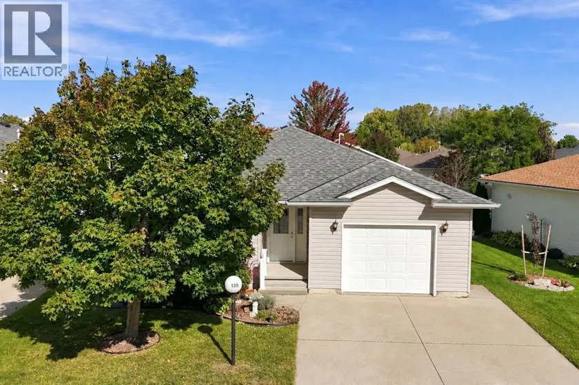 Detached at 5700 BLACKWELL Sideroad Unit# 135, Sarnia