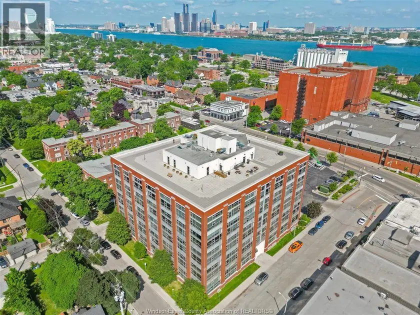 Apartment at 2175 Wyandotte STREET East Unit# 301, Windsor
