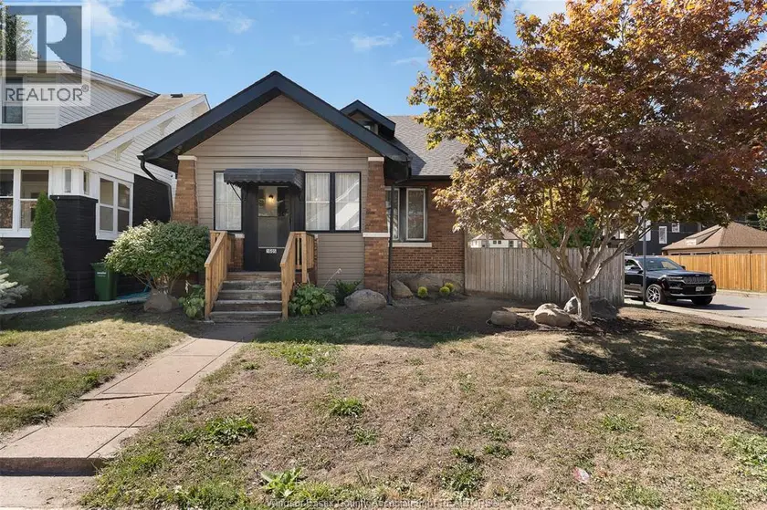 Detached at 1605 DOUGALL AVENUE, Windsor