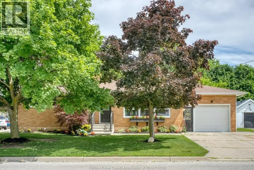 Detached at 68 MCCALLUM, Kingsville