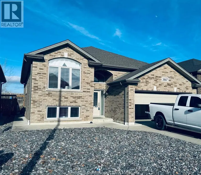 Detached at 3817 ZANZIBAR CRESCENT Unit# LOWER, Windsor