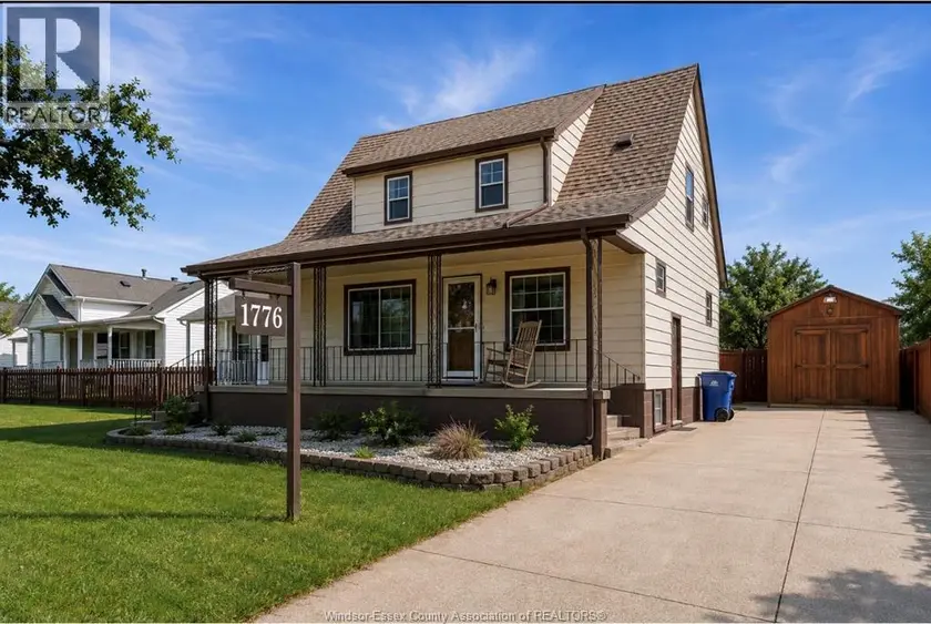 Detached at 1776 HALL, Windsor