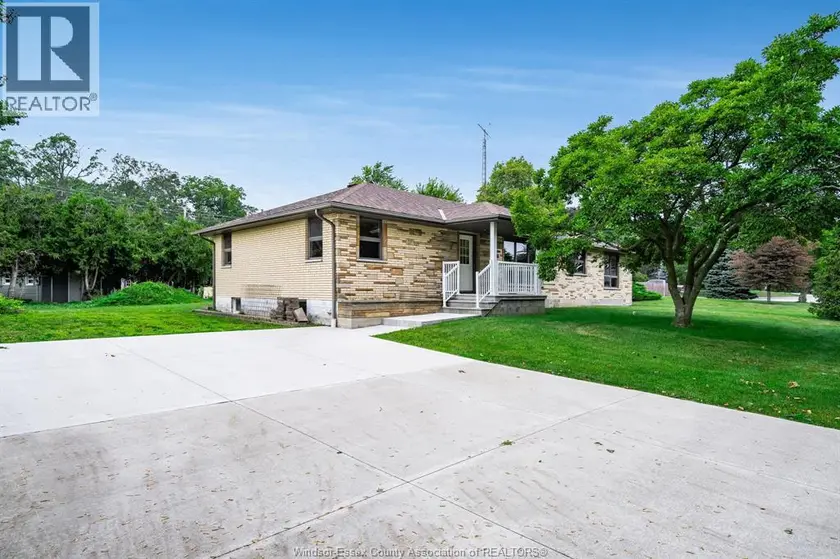 Detached at 3 Stewart, Leamington