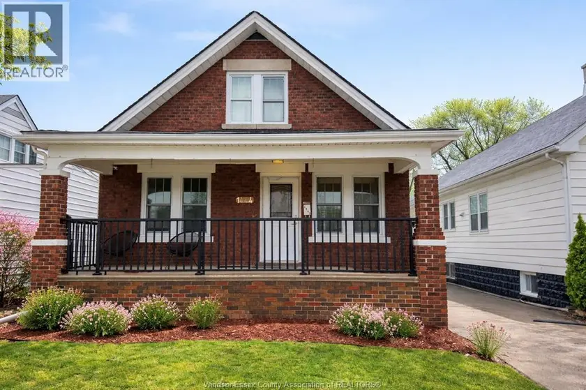 Detached at 1444 BERNARD Unit# MAIN, Windsor