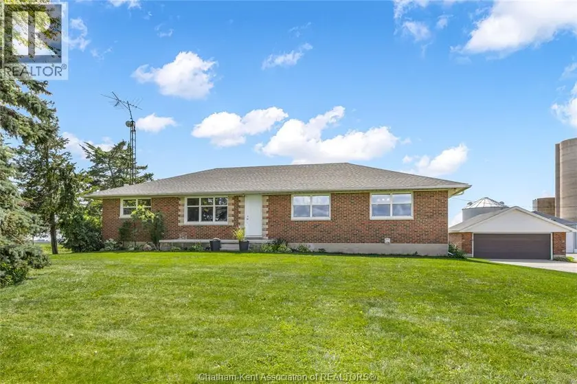 Detached at 27156 ST CLAIR ROAD, Wallaceburg