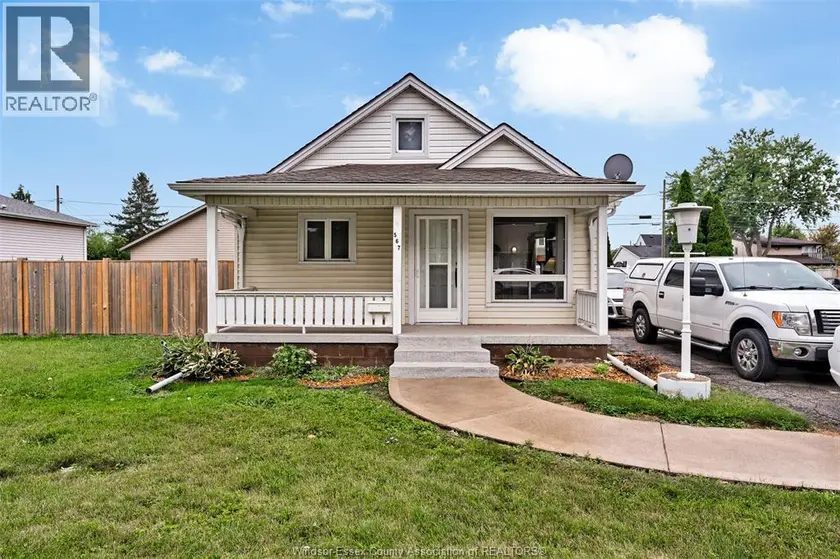 Detached at 567 EDINBOROUGH, Windsor