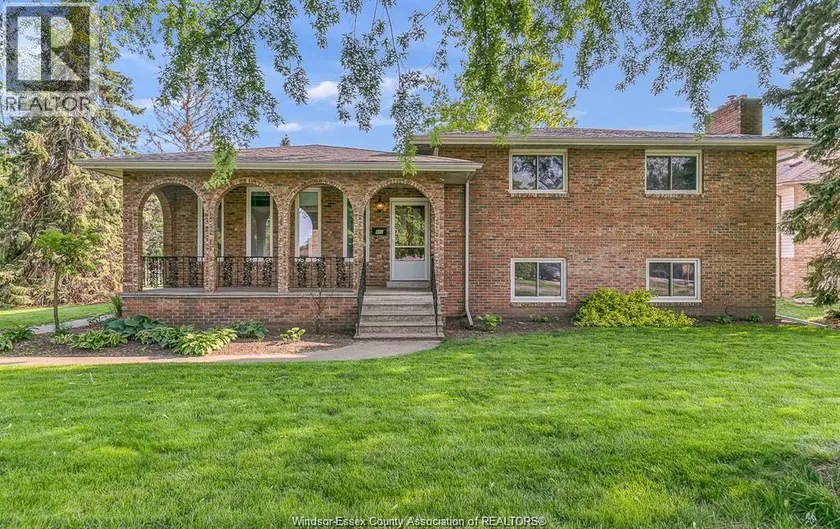 Detached at 490 KENWOOD, LaSalle