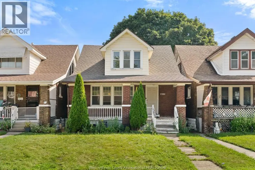 Detached at 2284 Fraser AVENUE, Windsor