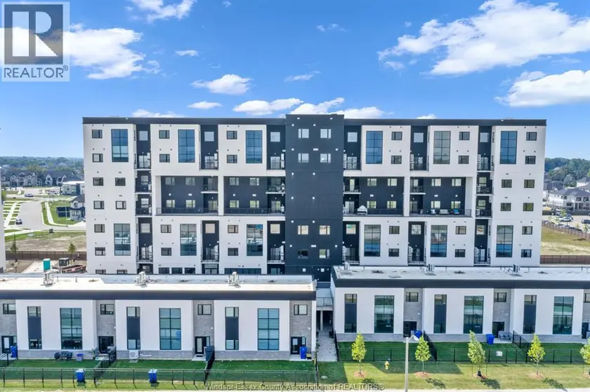 Apartment at 4300 LAURIER PARKWAY Unit# 479, LaSalle