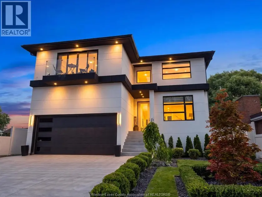 Detached at 131 CHENE, Tecumseh