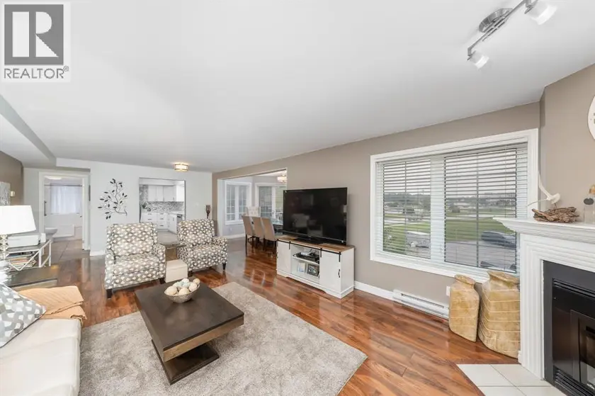 Apartment at 1520 Venetian BOULEVARD Unit# M201, Point Edward