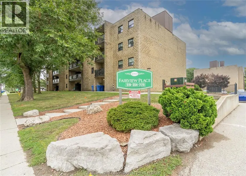 Apartment at 140 Park AVENUE East Unit# 211, Chatham