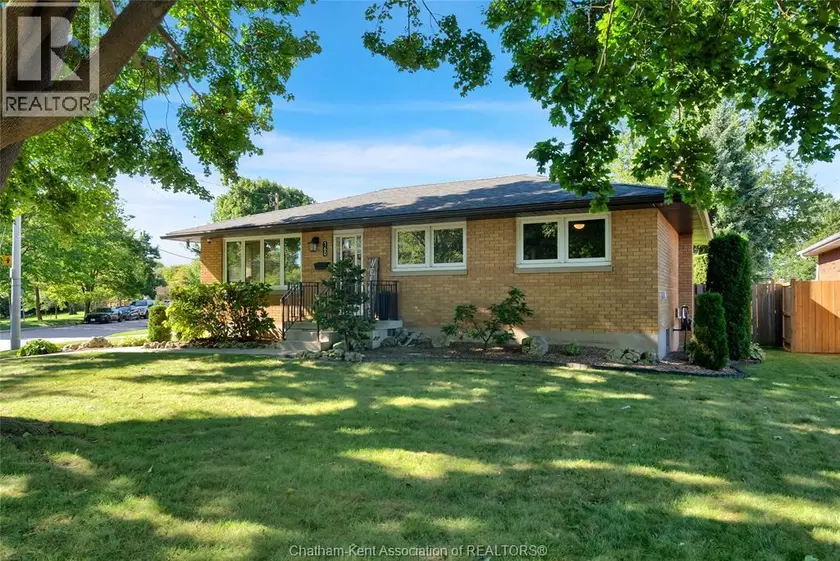 Detached at 160 John STREET, Chatham