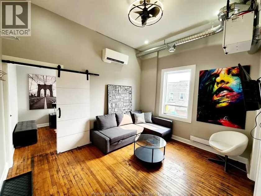 Detached at 1154 Wyandotte STREET East Unit# 3, Windsor