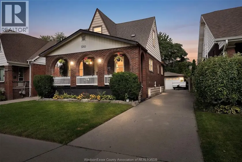 Detached at 2322 BYNG ROAD, Windsor