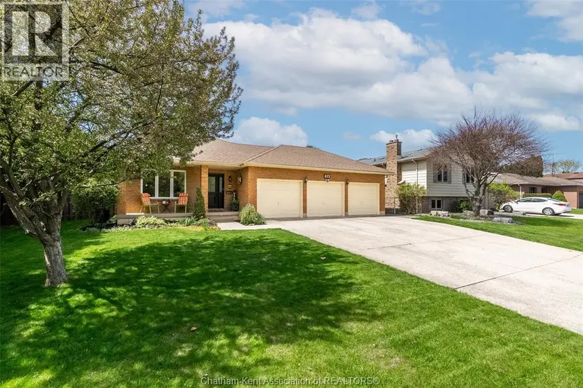 Detached at 413 Baldoon ROAD, Chatham