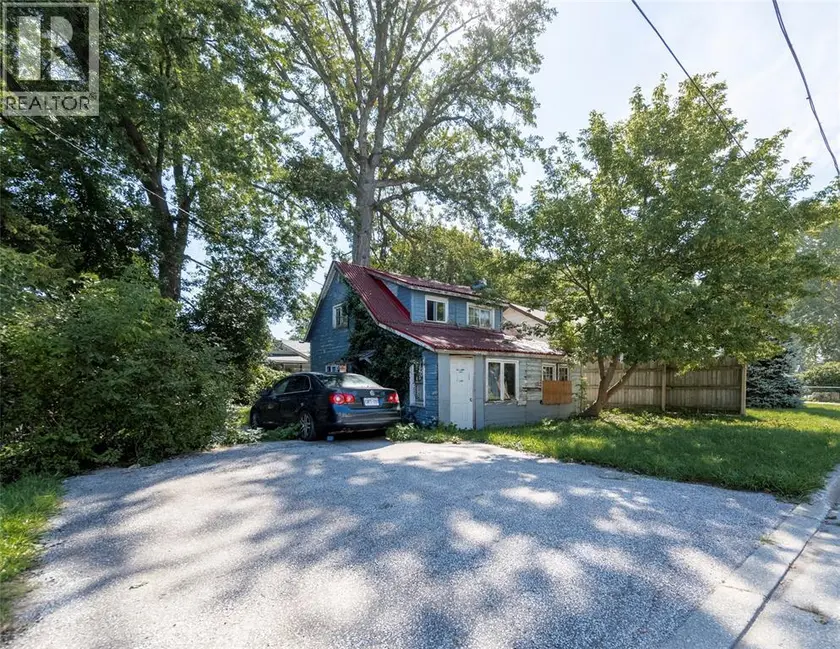 Detached at 1988 BEACHWOOD AVENUE, Sarnia