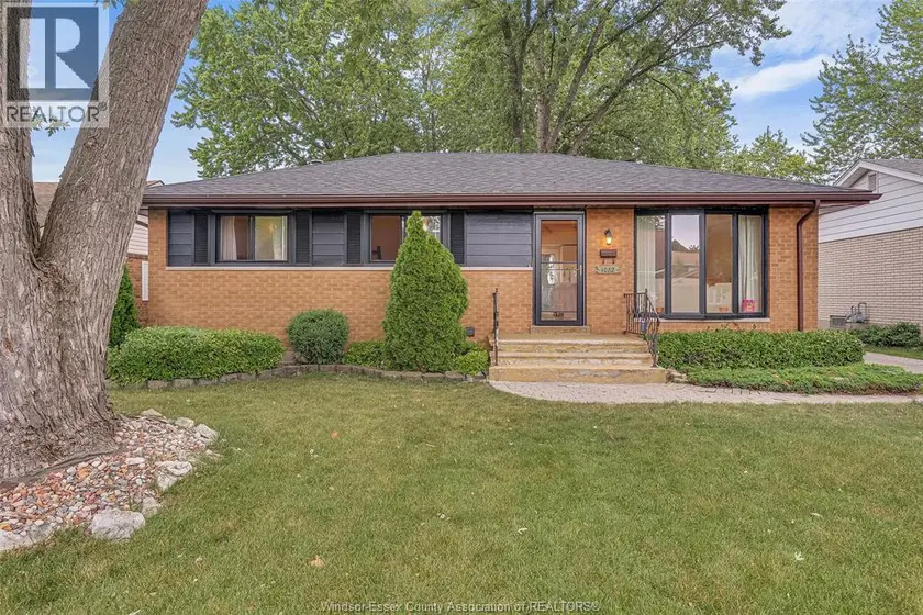 Detached at 1082 COVENTRY Unit# MAIN FLOOR, Windsor