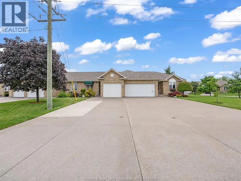 Townhouse at 74 GOSFIELD TOWNLINE West, Essex
