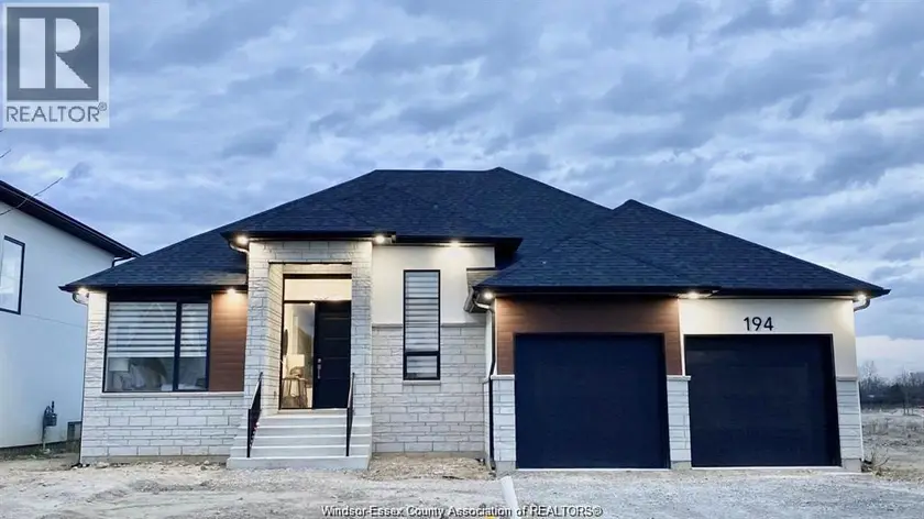 Detached at 188 Whelan, Amherstburg