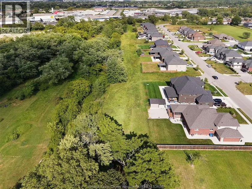 Vacant Land at V/L OAKRIDGE AVENUE, Windsor