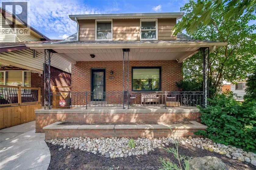 Detached at 1476 MOY, Windsor