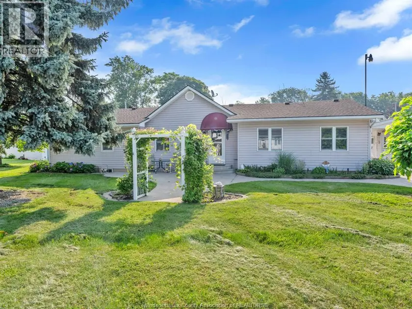 Detached at 290 WAWA CRESCENT, Colchester