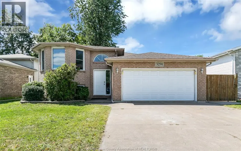 Detached at 3291 CONSERVATION DRIVE, Windsor