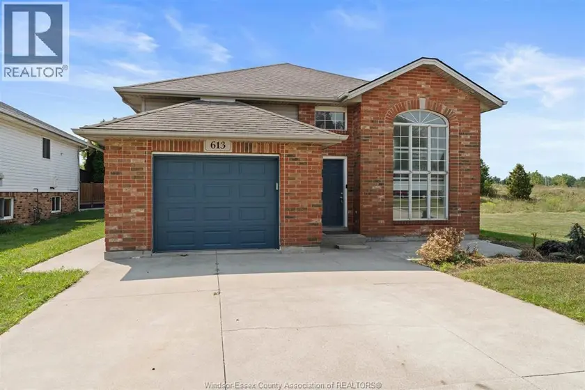 Detached at 613 HAVENS DRIVE, Windsor