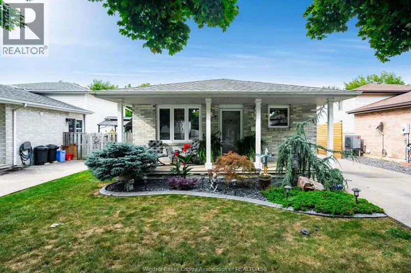 Detached at 2677 Robert ROAD, Windsor