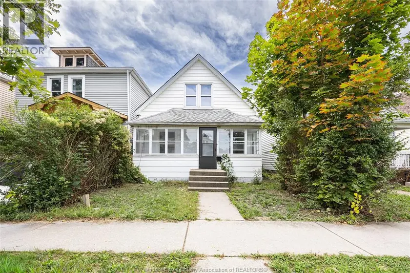 Detached at 509 BRIDGE, Windsor