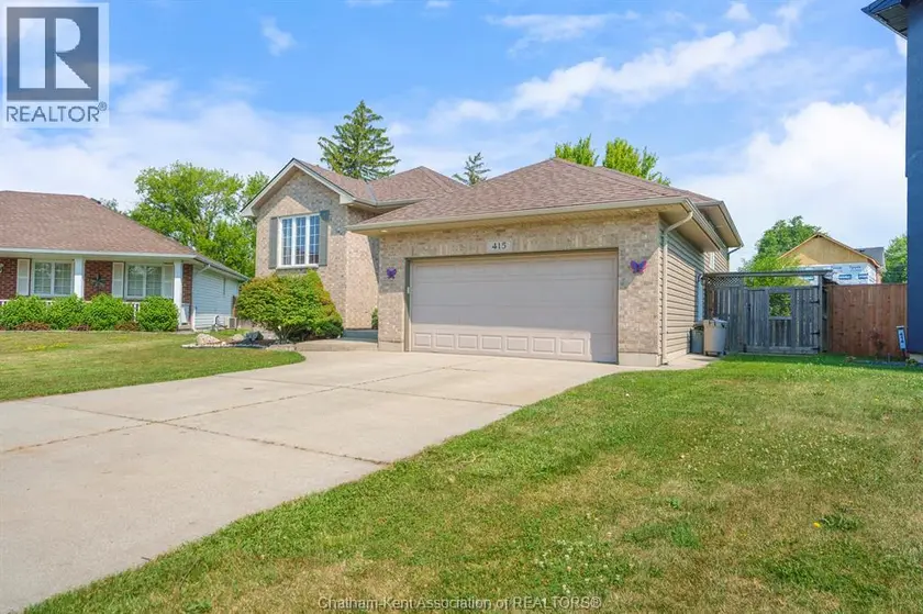 Detached at 415 SILVER SANDS LANE, St Clair