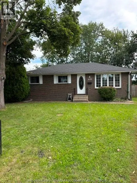 Detached at 3090 PEACE COURT, Windsor
