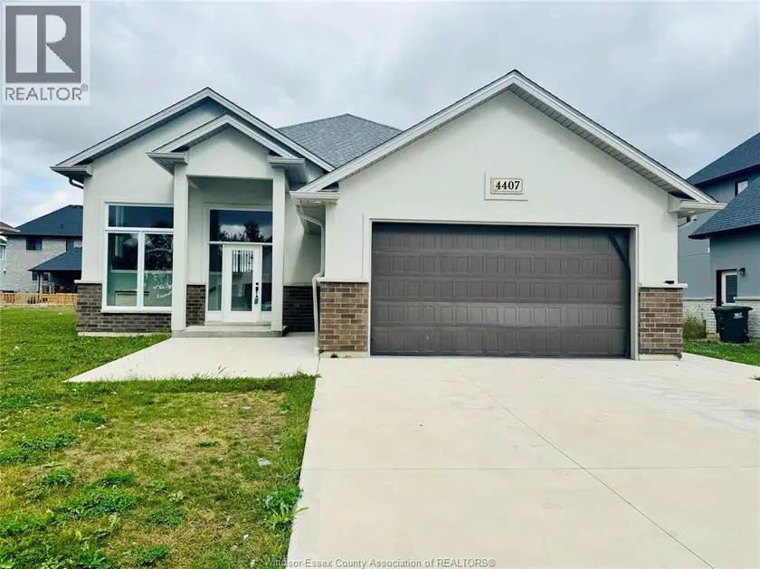 Detached at 4407 BELMONT AVENUE, Comber