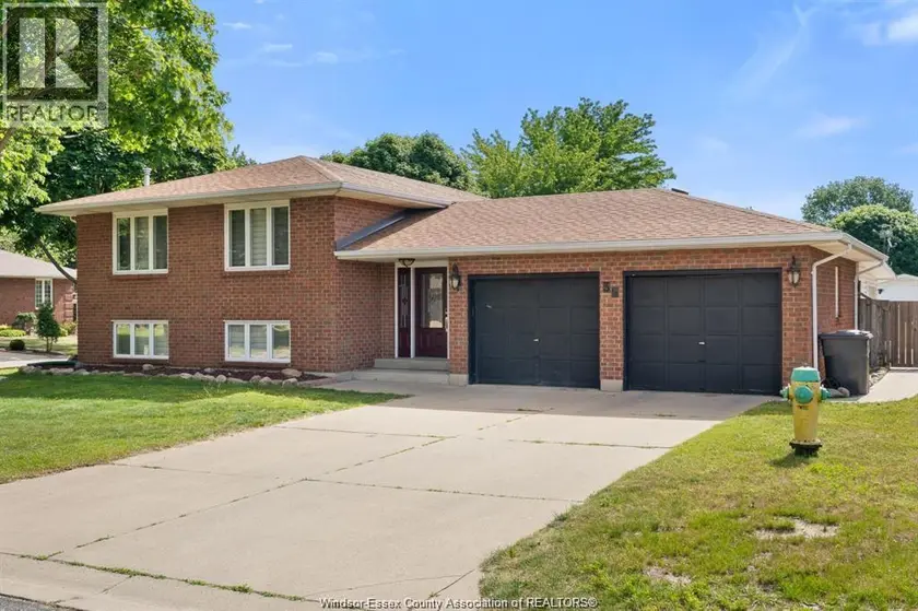 Detached at 36 CHERRYWOOD, Leamington