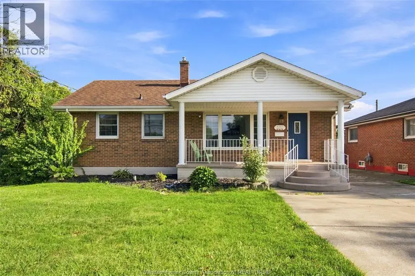 Detached at 8327 MENARD STREET, Windsor