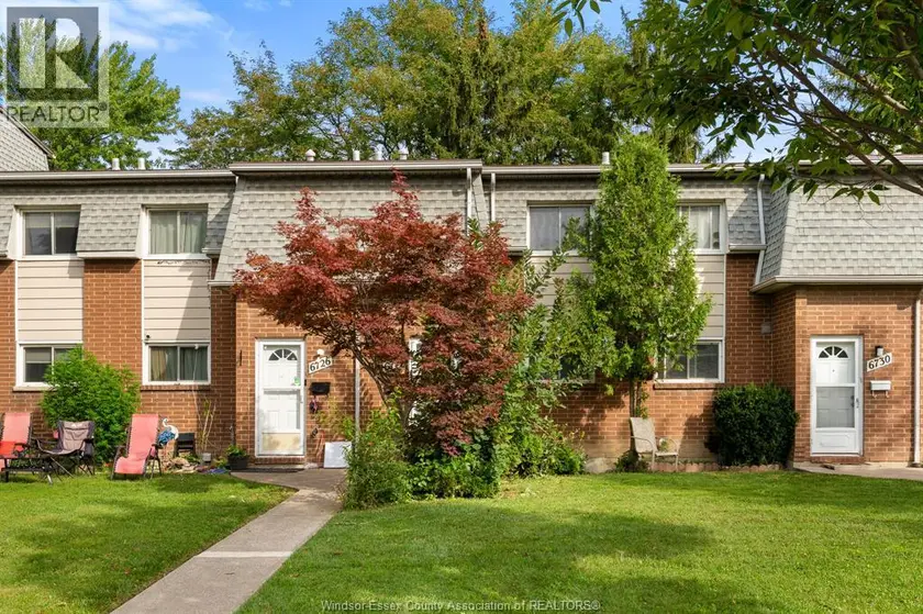 Townhouse at 6728 ROSE-VILLE GARDEN DRIVE Unit# 15, Windsor