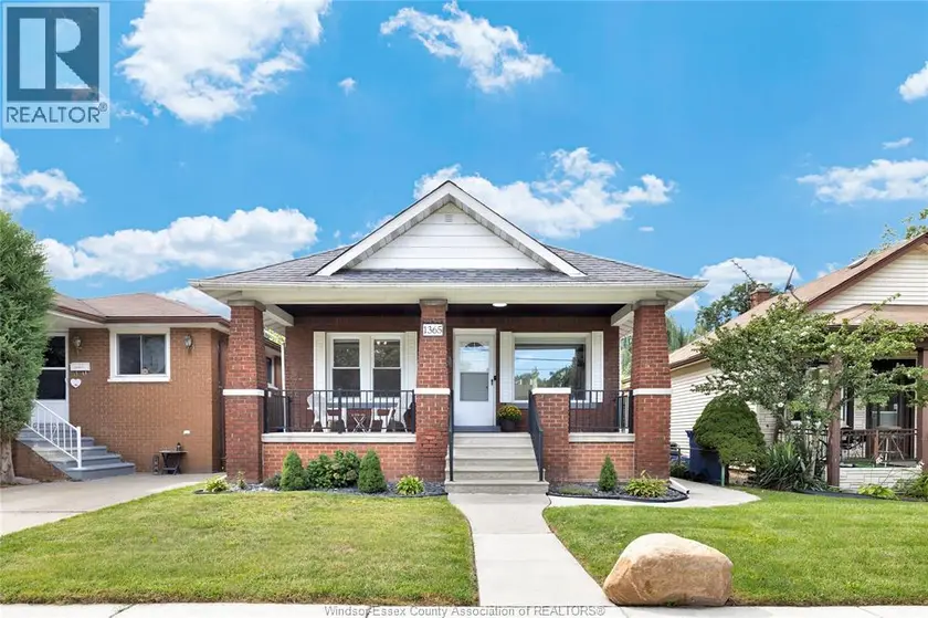 Detached at 1365 GEORGE, Windsor