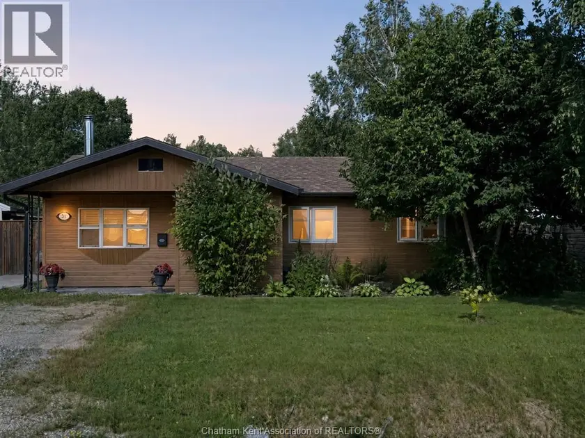 Detached at 31 HERON DRIVE, Manitouwadge