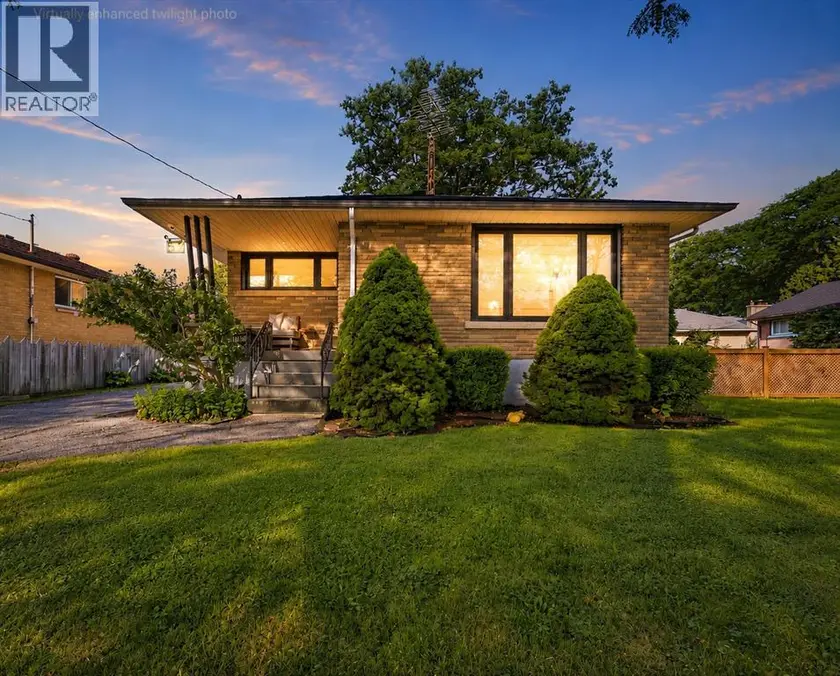 Detached at 57 Vimy CRESCENT, Sarnia