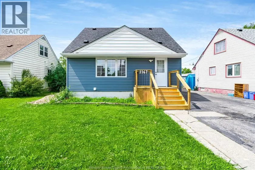 Detached at 1167 Askin, Windsor