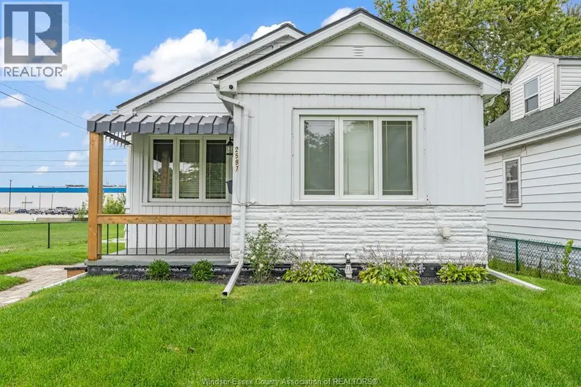 Detached at 2597 ALEXIS ROAD Unit# UPPER, Windsor