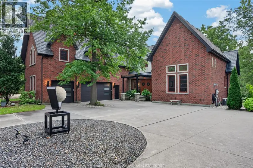 Detached at 3871 MIDDLE Sideroad, Amherstburg