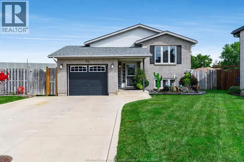 Detached at 34 Massey DRIVE, Tilbury