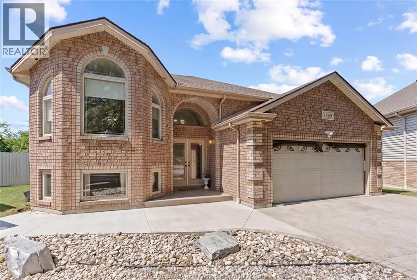Detached at 1469 MERIDIAN STREET, Windsor