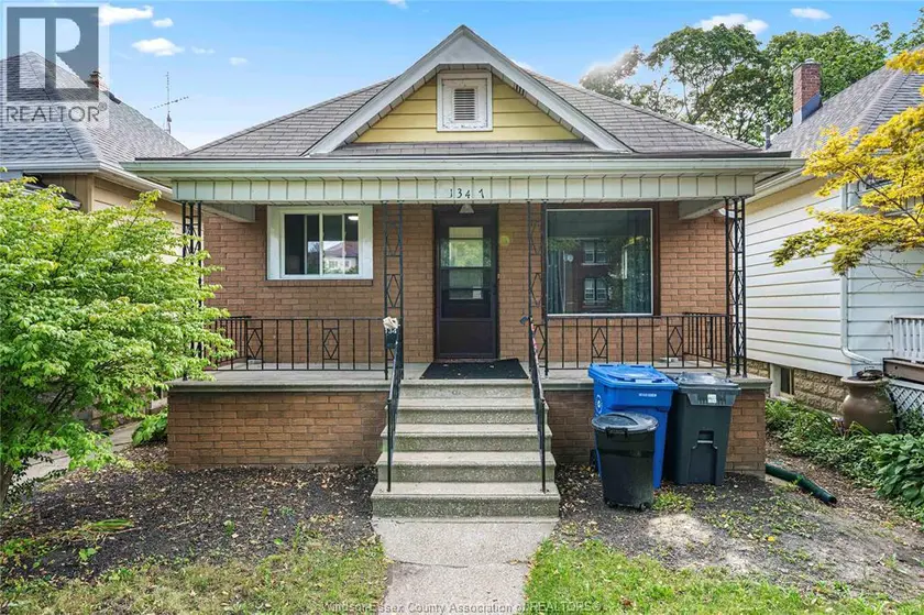 Detached at 1347 Lincoln, Windsor