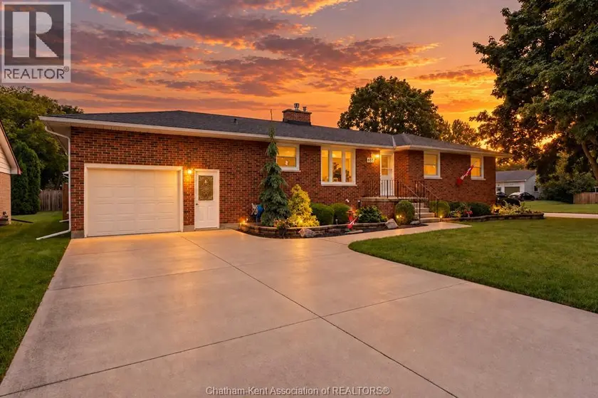 Detached at 681 CENTENNIAL STREET, Plympton-Wyoming