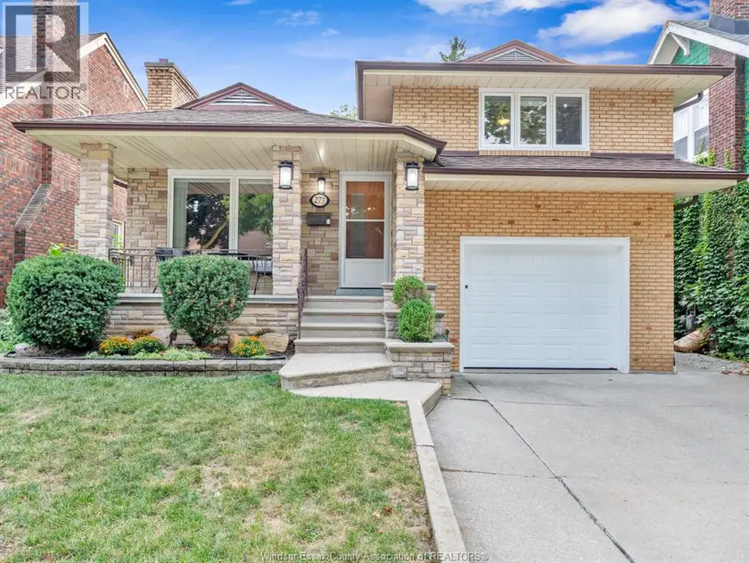 Detached at 273 VILLAIRE, Windsor