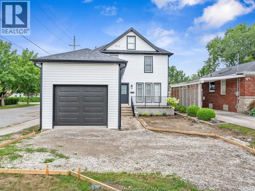 Detached at 8385 RIVERSIDE DRIVE East, Windsor