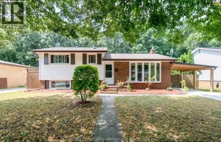 Detached at 3451 ASKIN AVENUE, Windsor